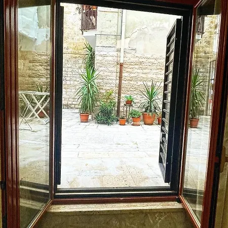 בית הארחה Corte San Gaetano בארי